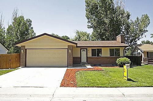 2nd image of 6561 Zinnia St