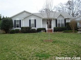18 Irish Rose Ct, Simpsonville, SC 29681