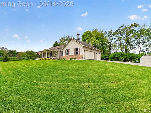 4th image of 7659 Clyde Rd