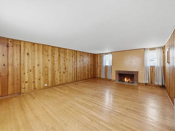 4th image of 7058 S Fairfield Ave #Basement