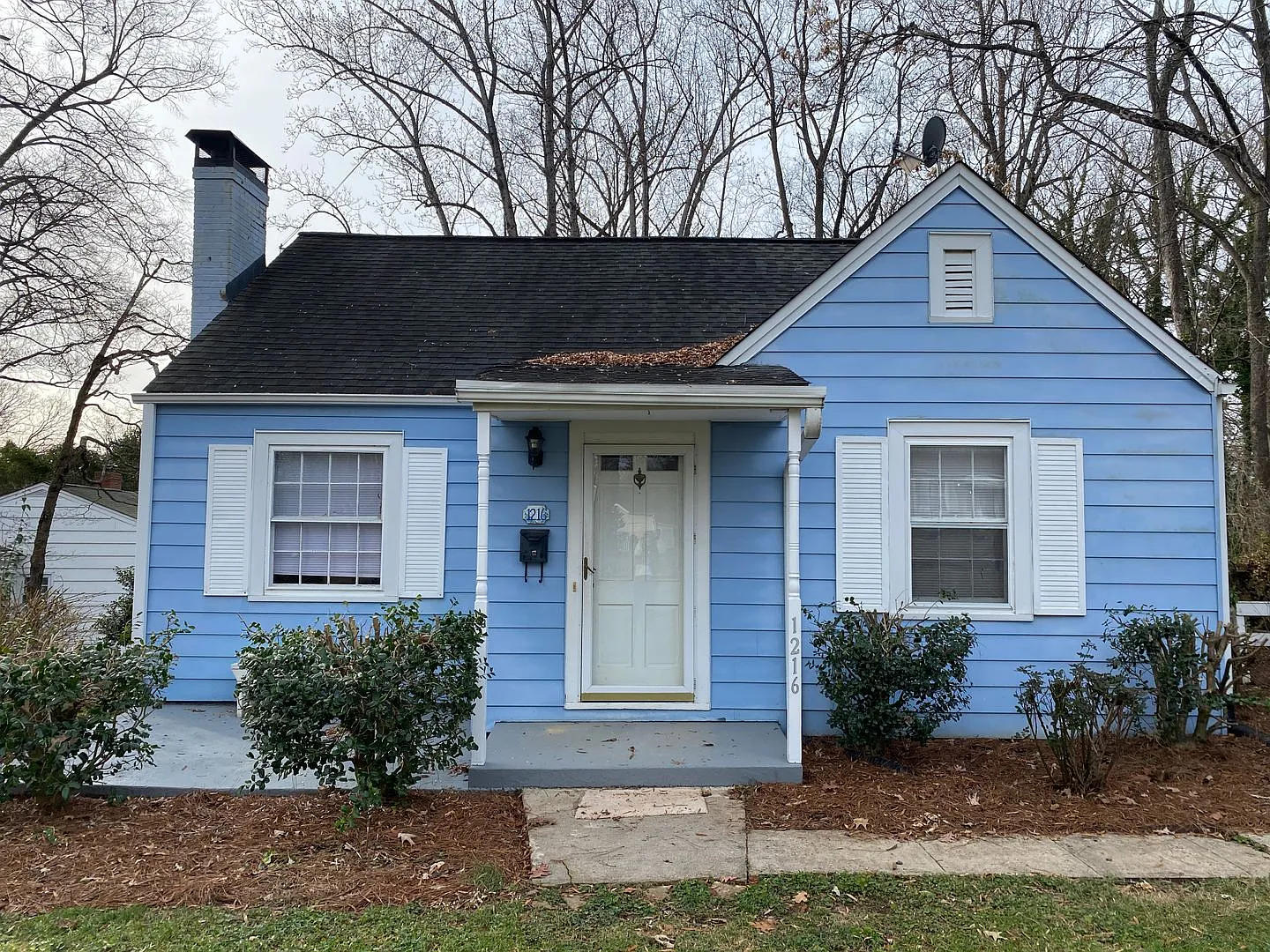 1216 Ford Street — Photo 2