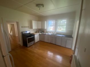 21 Thurston St #1A, Somerville, MA 02145
