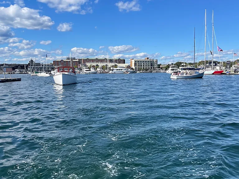 305 Swans Wharf Row — Photo 21