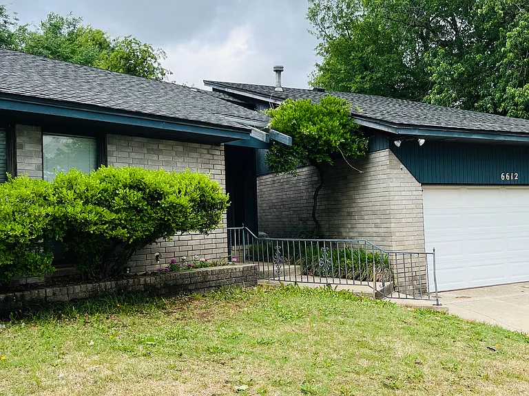 6612 Crow Cir — Photo 1