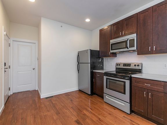 2nd image of 1614 N Sydenham St #A