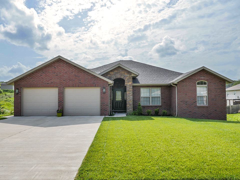 1st image of 2114 Hampshire Dr