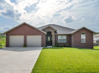 2114 Hampshire Dr, Jefferson City, MO 65109