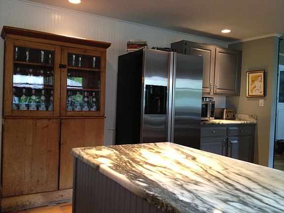 Kitchen/Marble Counters
