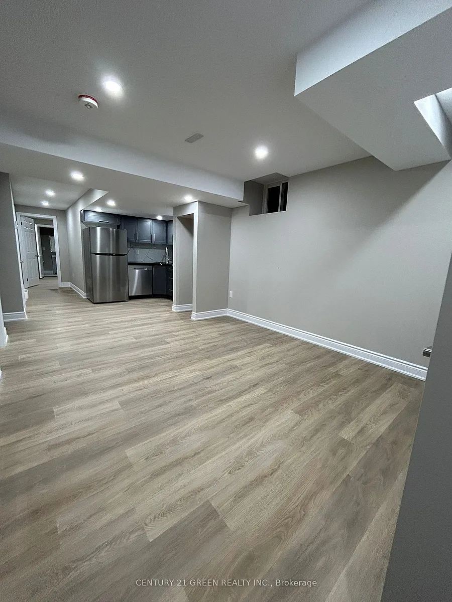 Building Photo - 2100 Hallandale St #BASEMENT