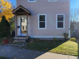 321 Laurel St W, Stillwater, MN 55082