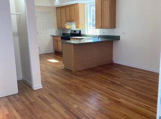 2135 N Leavitt St APT 2, Chicago, IL 60647