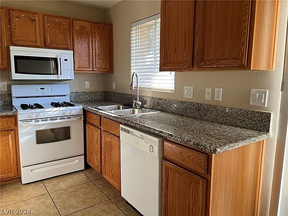 5th image of 460 Rexford Dr Unit 2102