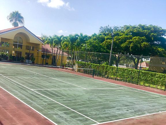 Tennis court