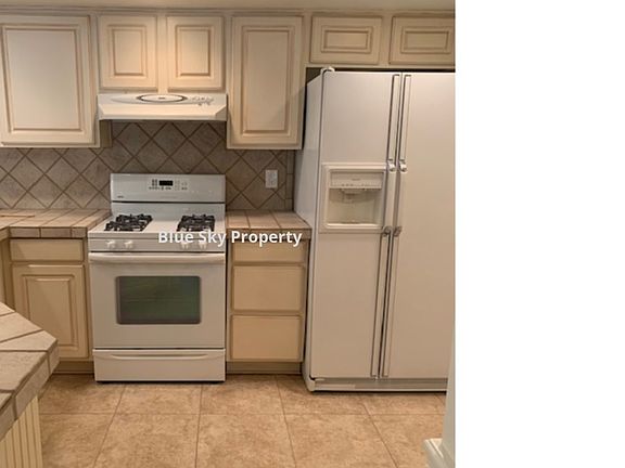 3rd image of 1493 Aarhus Dr