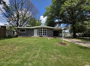 3714 E Hooker St, Springfield, IL 62703