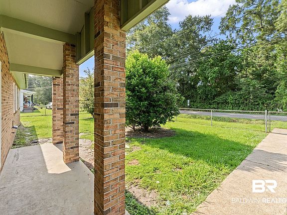 4th image of 306 W Banyan St