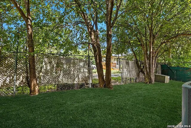 7607 Windsor Oaks — Photo 16