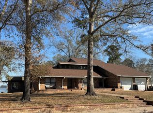 201 Westwood Dr E, Trinity, TX 75862