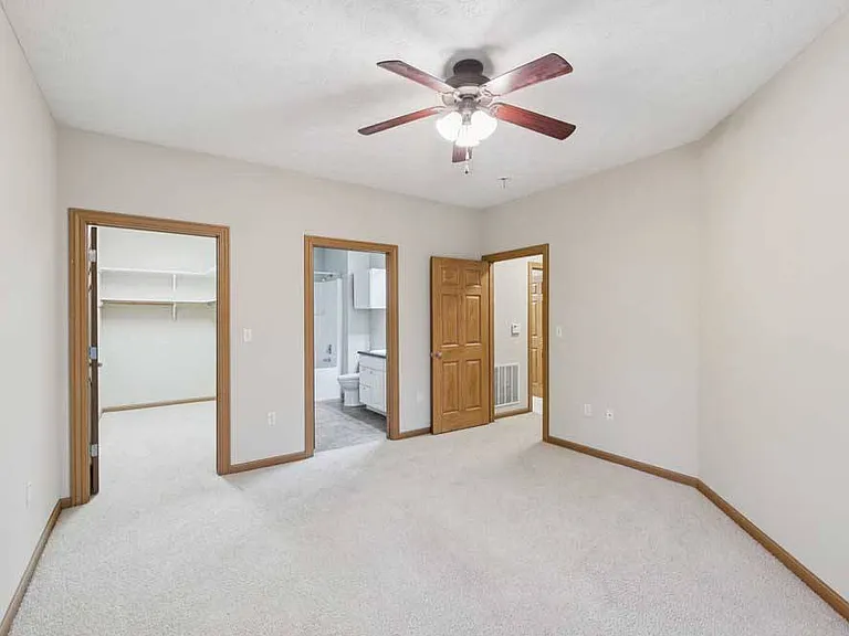 Stone Ridge Estates Apartments & Duplexes — Photo 145