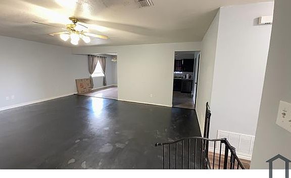 4th image of 2708 Bigleaf Dr
