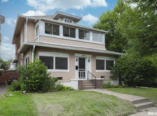 2103 15th St #A, Moline, IL 61265