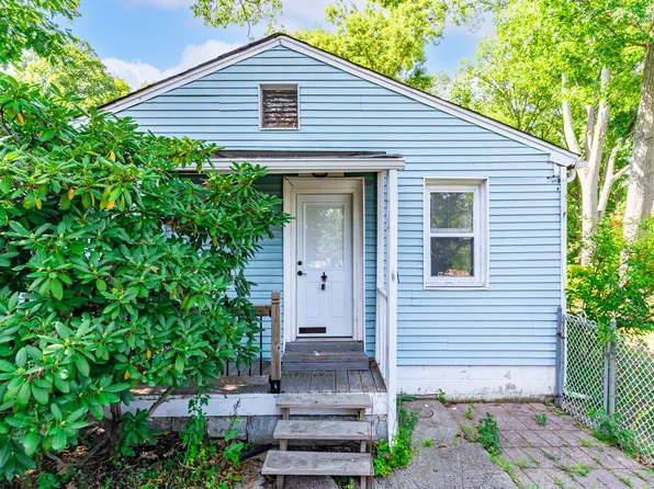 73 Roosevelt Ave, Victory Gardens, NJ 07801