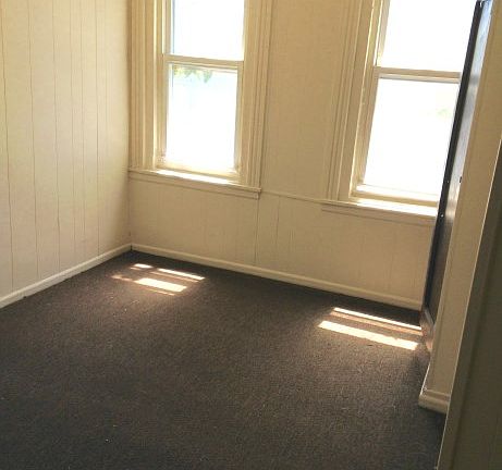 5th image of 2738 W Glenwood Ave