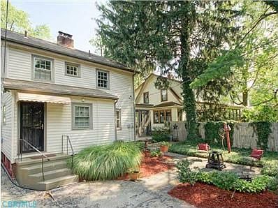 3rd image of 277 Orchard Ln