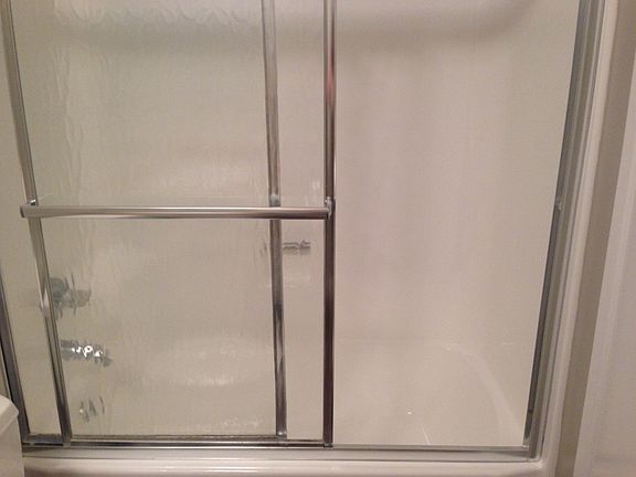 Enclosed Shower Tub Combo