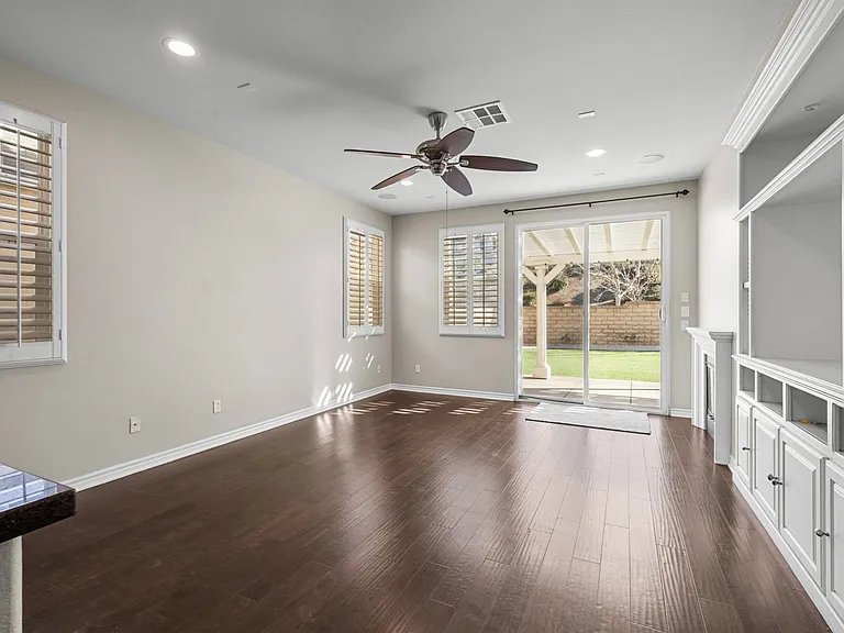 37200 Pergola Ter — Photo 11