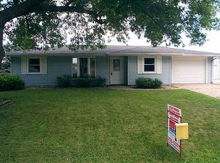 2319 12th St, Silvis, IL 61282