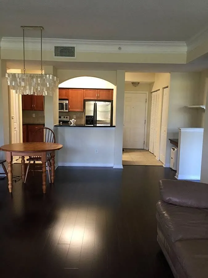 2 bed, 1113 sqft, $995 — Photo 4