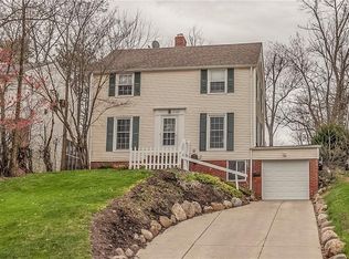 3720 Meadowbrook Blvd, University Heights, OH 44118