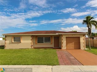 4720 Betelnut St, Boca Raton, FL 33428