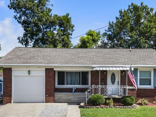 302 E Vine St, Fort Branch, IN 47648