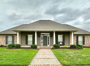 400 Riverside Dr, Berwick, LA 70342