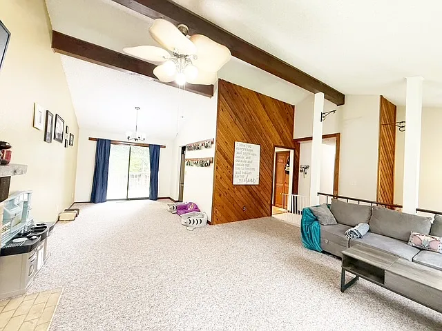710 Parkway Ct NE — Photo 48