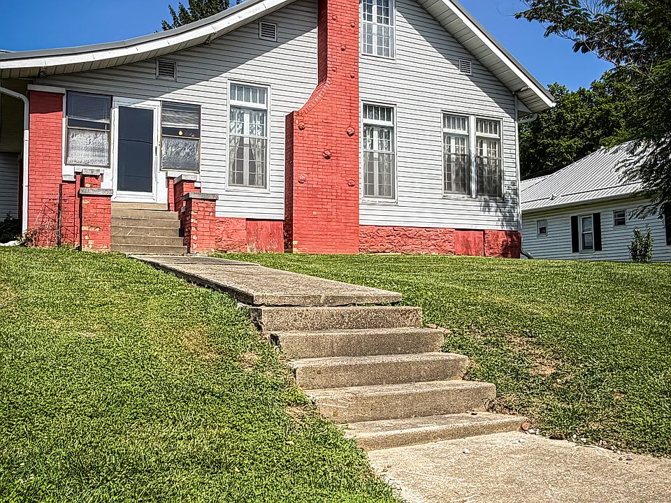 1st image of 106 College Ave