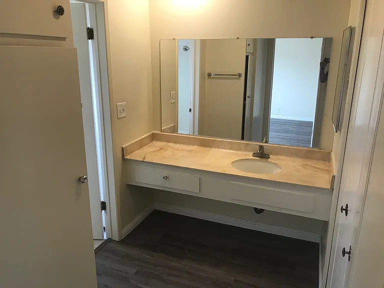 218 E Orlando Way #C — Photo 12