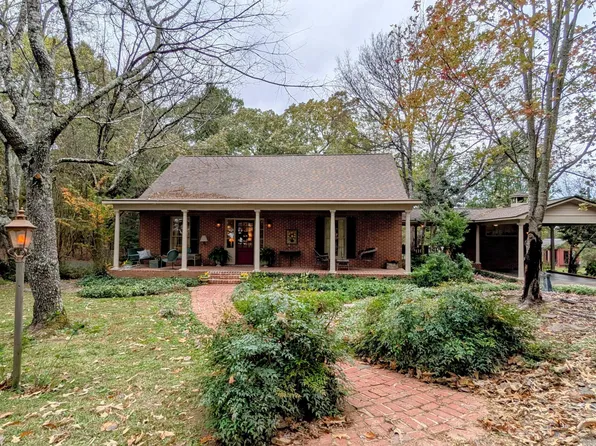 577 Jackson St, Bethel Springs, TN 38315