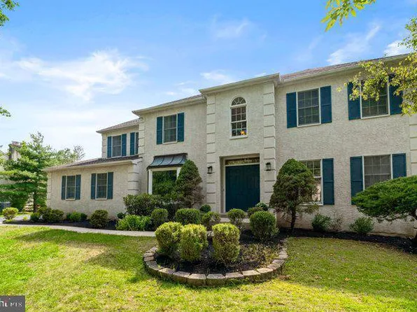 1840 Meredith Ln, Blue Bell, PA 19422