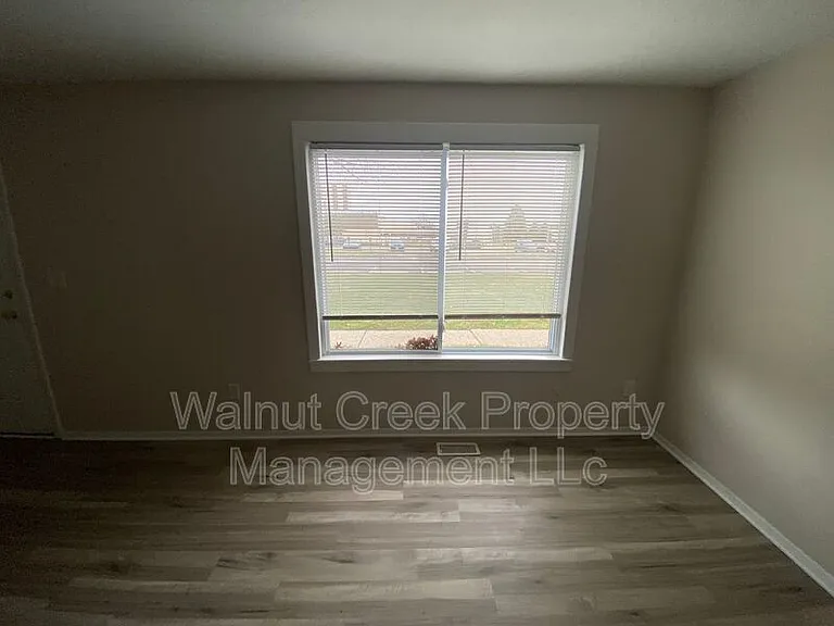 5520 Beavercrest Dr #12 — Photo 3