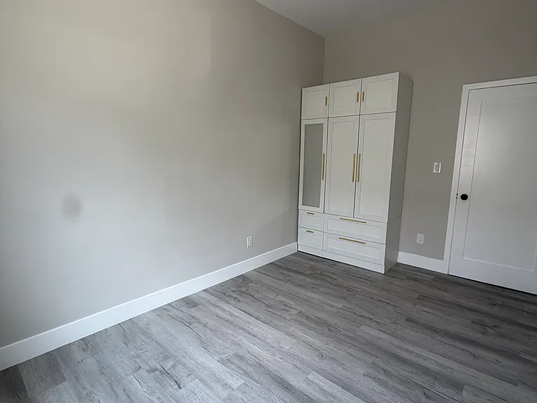 151 E 47th St #153 — Photo 7