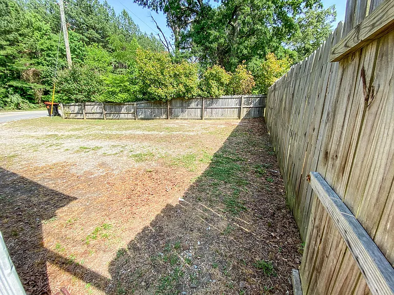 1909 Moseley Rd — Photo 13