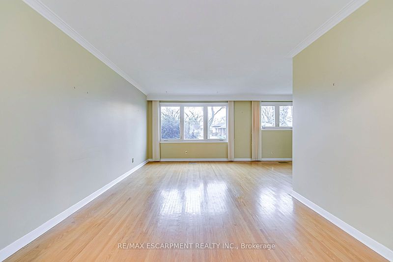 Burlington House for rent - 3 Bedrooms — photo 3