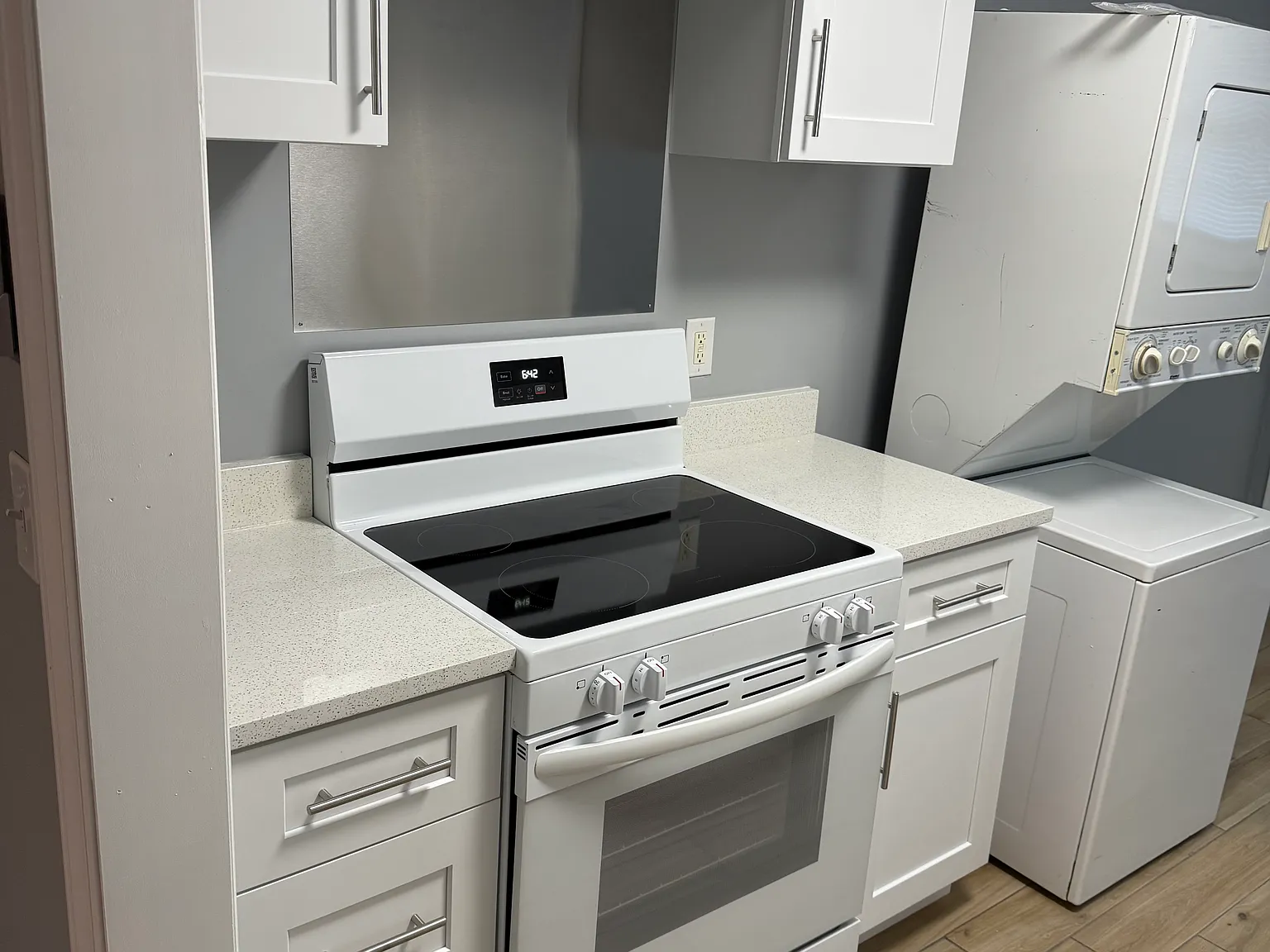 1 bed, 550 sqft, $1,200 — Photo 4