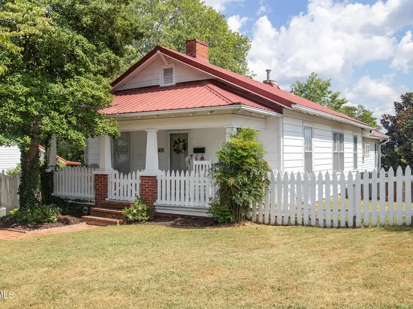 107 Peachtree St, Johnson City, TN 37604