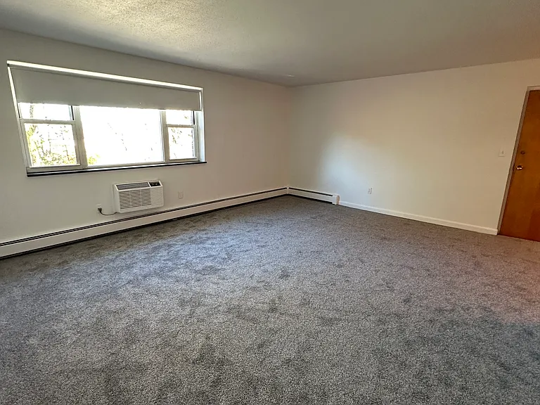 124 Lexington St #34 — Photo 7