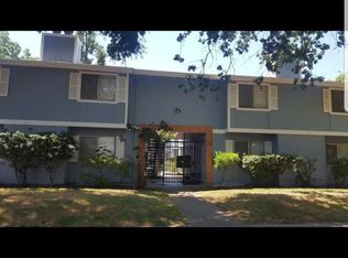 1814 V St, Sacramento, CA 95818