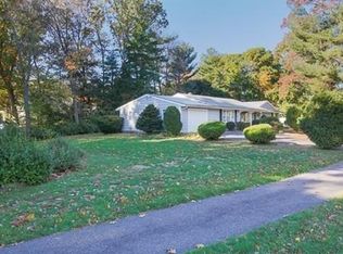 2 Gwinnett Rd, Peabody, MA 01960